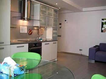 Uavoyage Business Apartments Kijev Kültér fotó